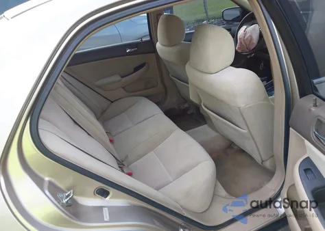 2004 Honda Accord 2.4 Lx z USA, uszkodzony, nr VIN 1HGCM56314A113991